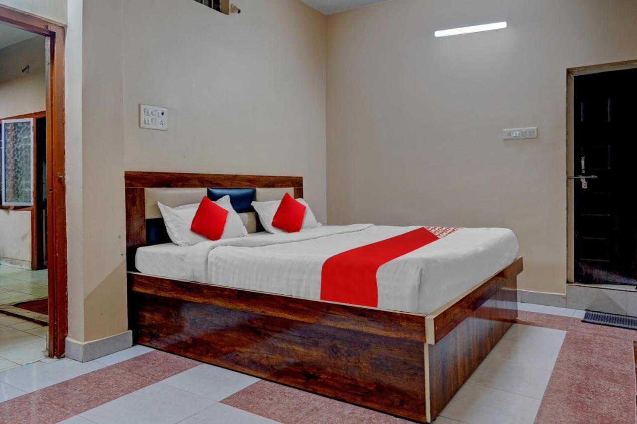 Flagship Hotel Sivam Palace Raipur  Bagian luar foto
