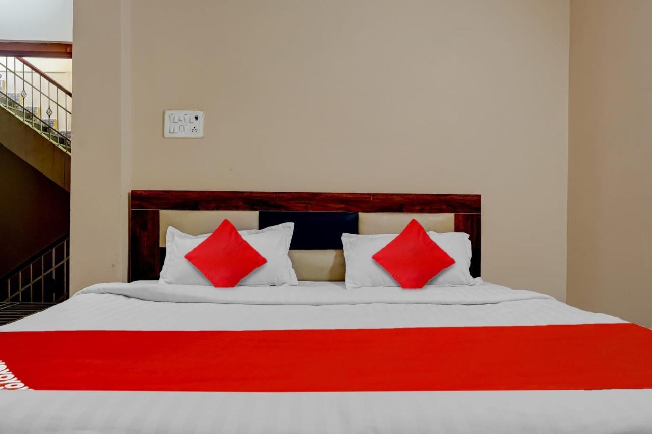 Flagship Hotel Sivam Palace Raipur  Bagian luar foto